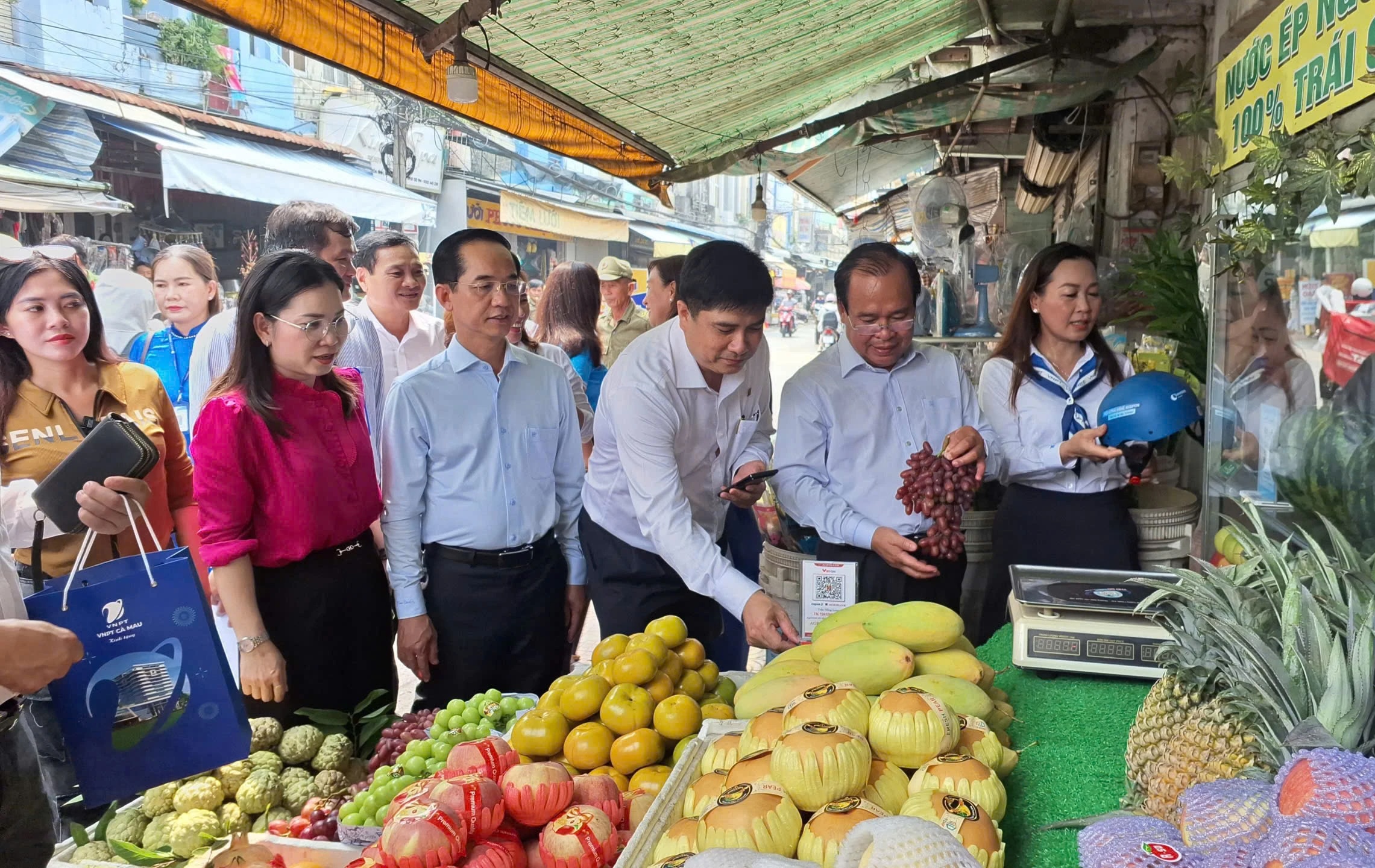 C&agrave; Mau đưa Ng&agrave;y Chuyển đổi số quốc gia th&agrave;nh đợt cao điểm h&agrave;nh động - Ảnh 2.