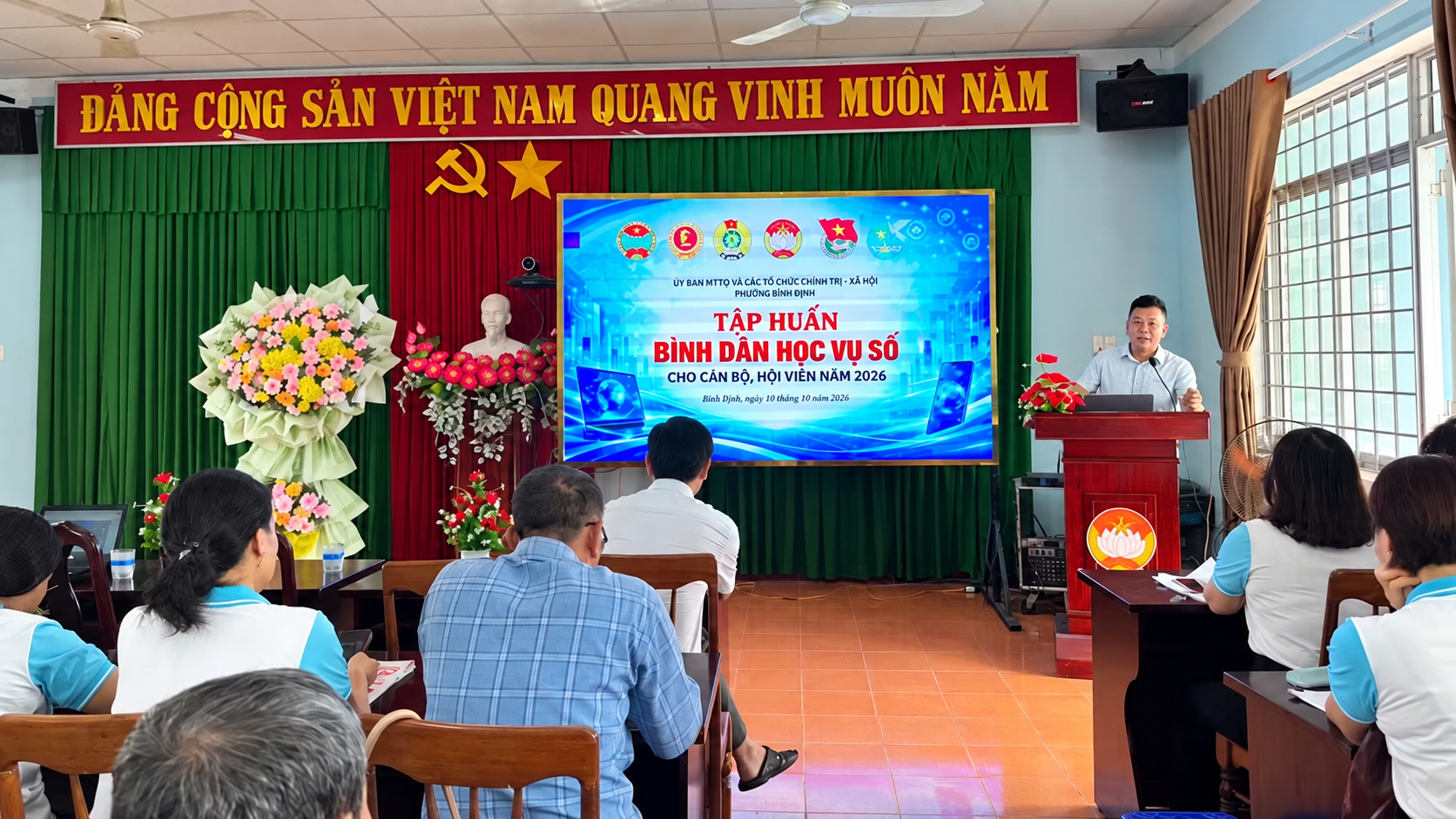 Gia Lai lan tỏa kỹ năng số, đưa c&ocirc;ng nghệ đến gần người d&acirc;n- Ảnh 2.