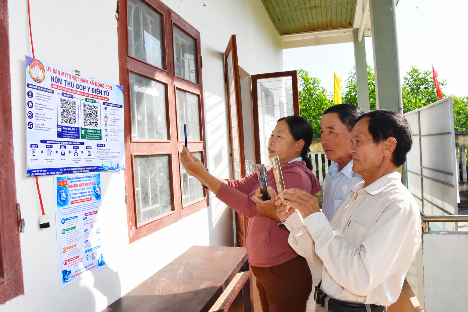 Quảng Ng&atilde;i đưa c&ocirc;ng nghệ số đến gần người d&acirc;n từ những m&ocirc; h&igrave;nh thiết thực- Ảnh 1.
